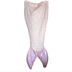 Pink Mermaid Tail Blanket